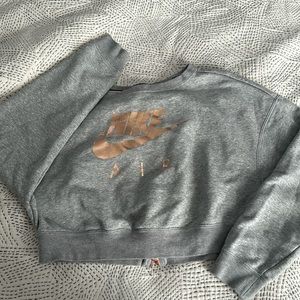Cropped Nike sweatshirt with rose gold zip back- never worn